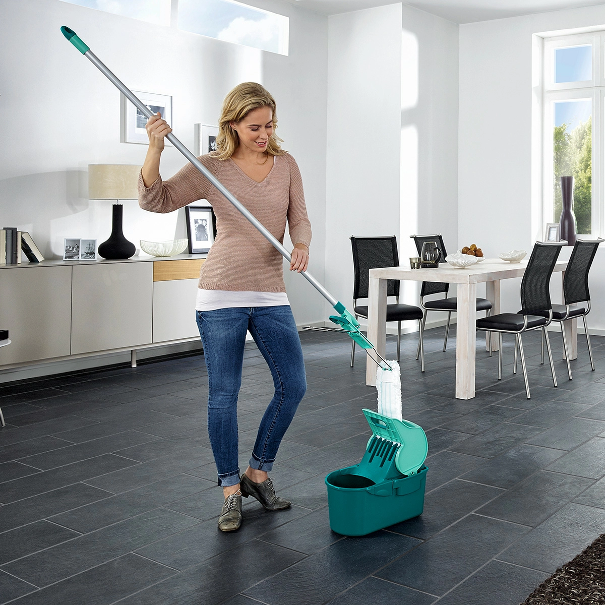 5 Набор для влажной уборки Leifheit Profi Compact: ведро с прессом для отжима и швабра фото 5